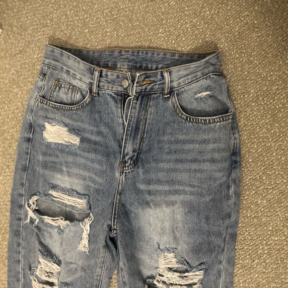 High Rise Blue Distressed Jeans Size Small - Picture 6 of 11